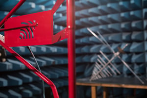 Wireless antenna in anechoic chamber